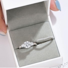 Wuziwen Three Stone Vintage Engagement Wedding Ring Set For Women Round CZ Sterling Silver Bridal Set Size 7