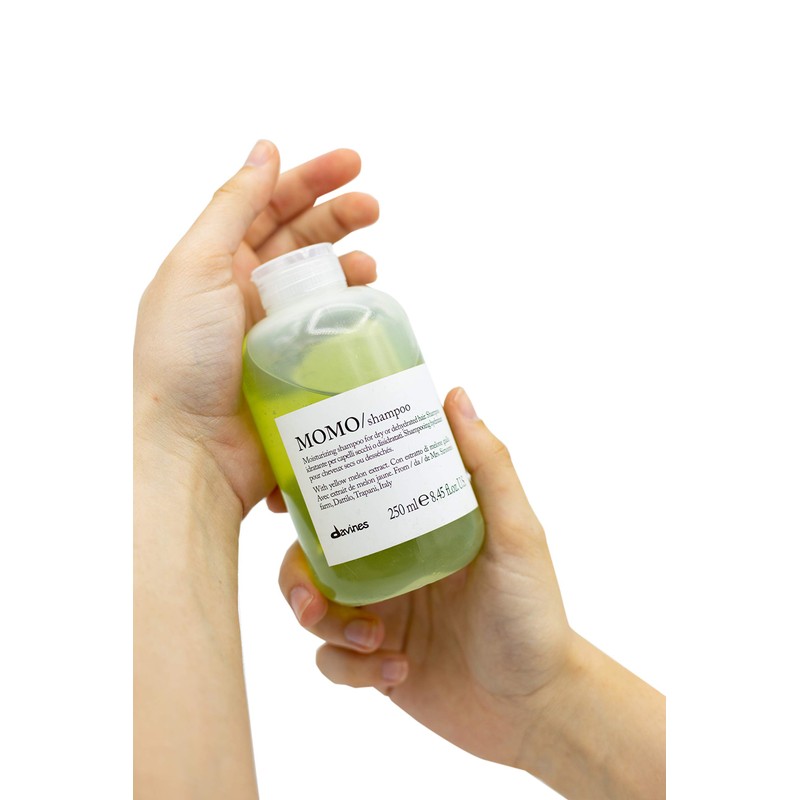 Davines Momo Moisturizing Shampoo for Dry and Dehydrated Hair, 8.45