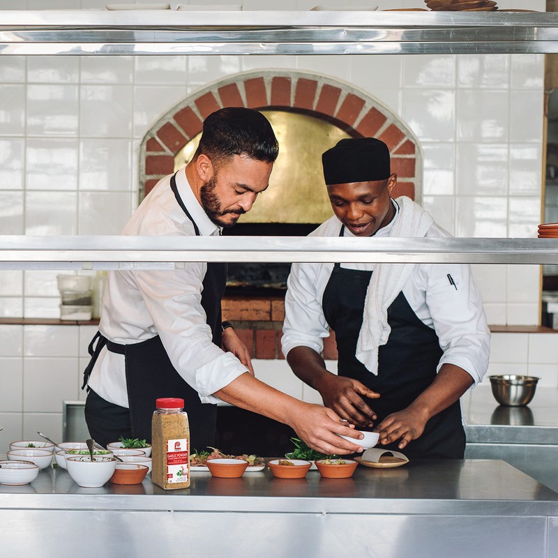 Lawry's Coarse Grind Garlic Powder with Parsley, 24 oz -