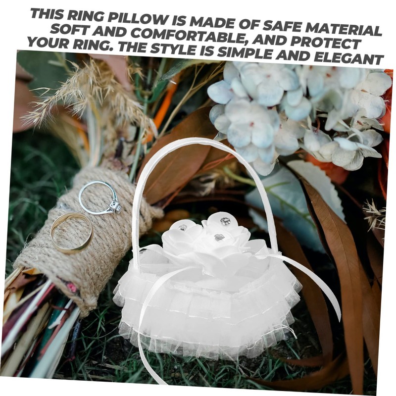 jojofuny 2pcs Lacering Pillow for Ring Display Heart Shape Engagement