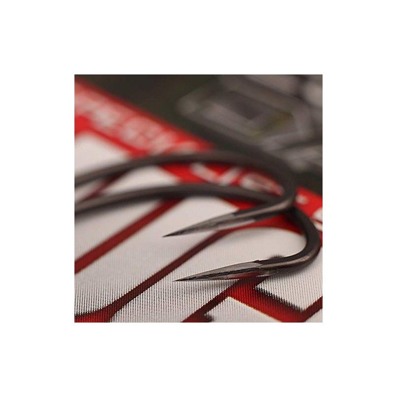 Gardner Covert Dark Mugga Hooks: Barbed: 4