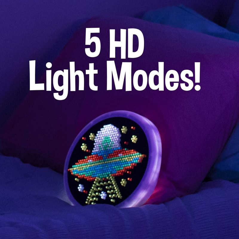 Lite Brite High Definition Oval Lite Brite with 650 Colorful