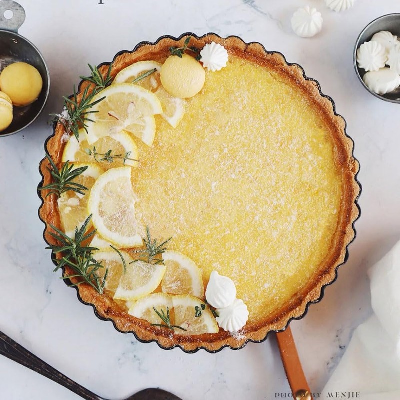 10 Inch Round Tart Pan with Removable Bottom - Non-Stick