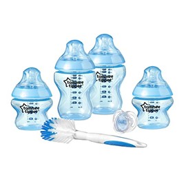 Tommee Tippee Closer to Nature® Newborn Baby Bottle Starter Set, Breast-Like Teats with Anti-Colic Valve, Blue