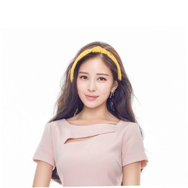VICASKY Delicate Wide Brimmed Headband for Women Fabric Hair Hoop Yellow with Random Style Comfortable Non Slip Design for Parties Daily Wear