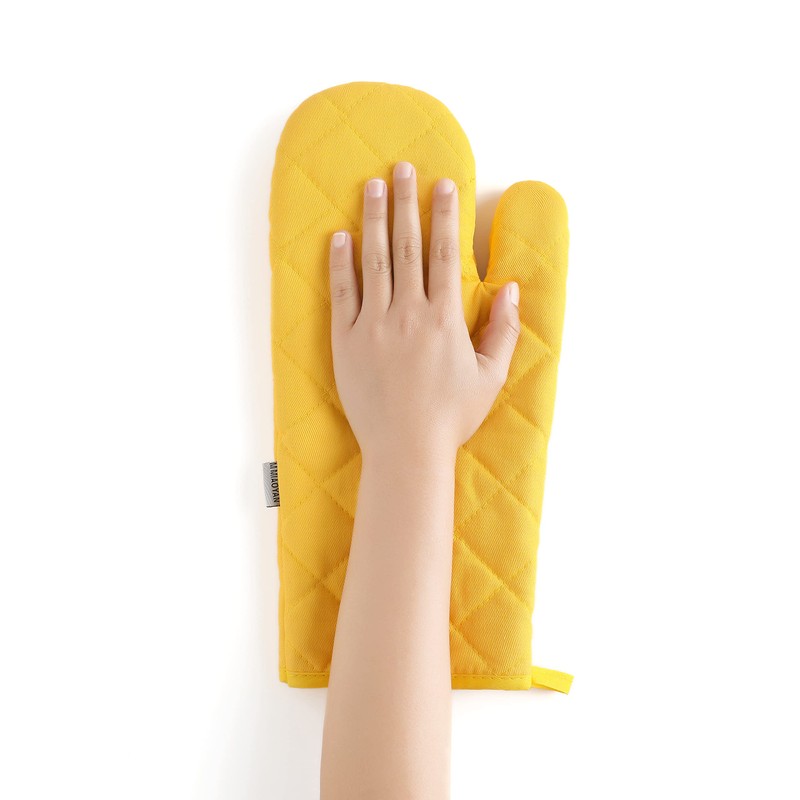 Oven Mitts and Pot Holders 4 pcs Set,High Heat Resistant
