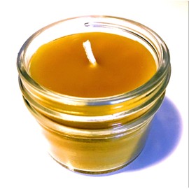 BeeTheLight Beeswax Jar Candle - 4oz - 100% Pure USA Bees Wax in Glass Container - Unscented - 20 Hours - All Natural Light Honey Scent