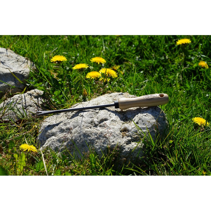 Tierra Garden Dewit Dandelion Weeder