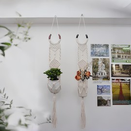 2 Pack Western Wall Decor, Horseshoe Decor, Macrame Hanging Plant Hanger, Decorative Handmade Boho Holders for Horse Lover, Black&Copper