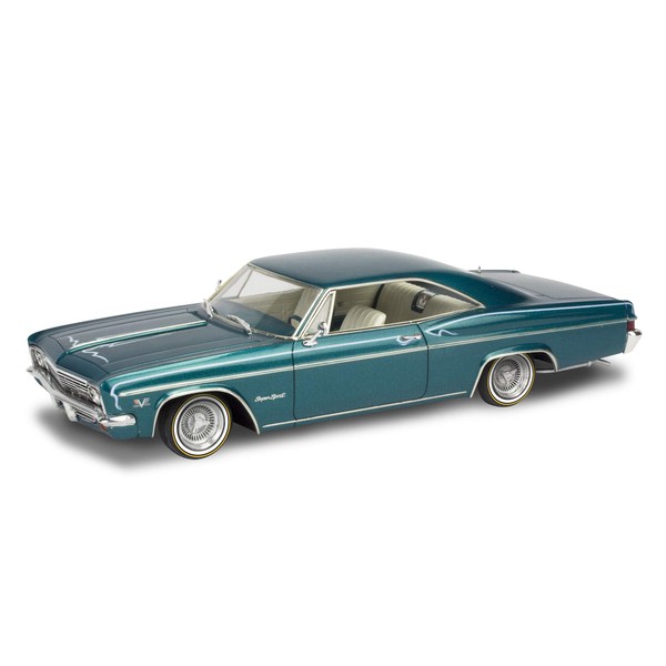 Revell 85-4497 ’66 Chevy Impala SS 396 2N1 Model Car