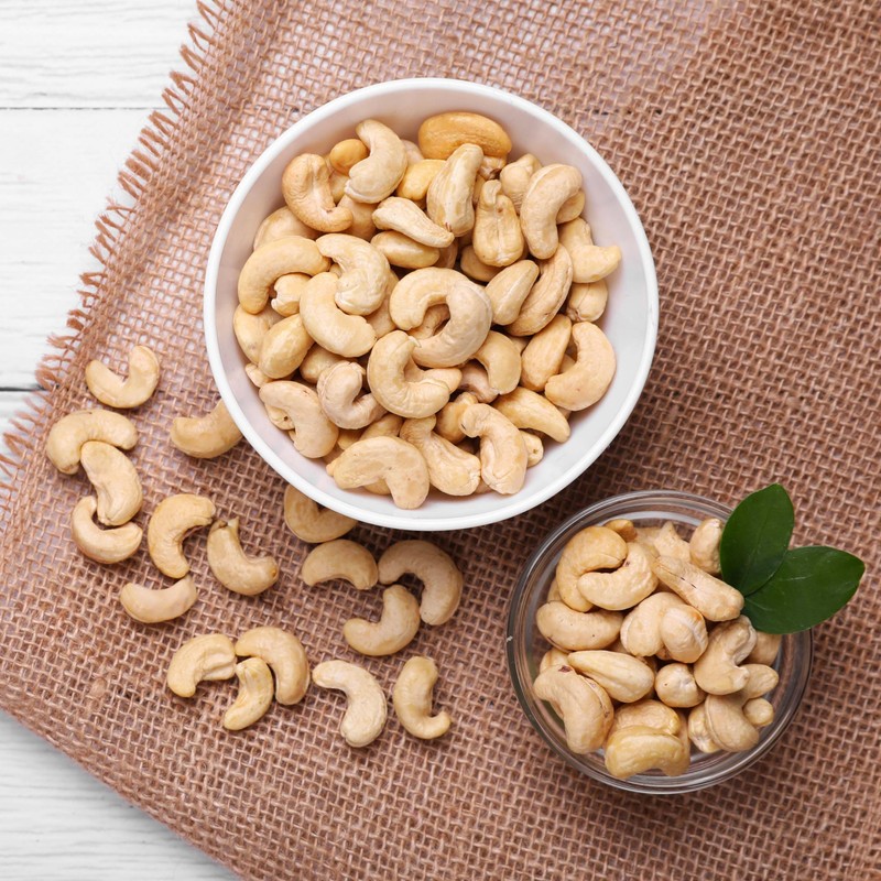 Yupik Raw Whole Cashews, 9 Oz, Gluten-Free, Kosher, Raw Nuts,