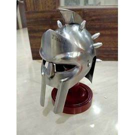 THOR INSTRUMENTS Armor Maximus Gladiator Mini Helmet Office Desk Decor Rustic Vintage Home Decor Gifts