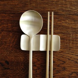 Notdam Bangjja Yugi Organic Wave Spoon Rest 2P / 놋담  방짜유기 유기 물결 수저받침 2P