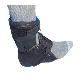 Alpha Medical Ankle and Foot Stabilizing Brace – Orthotic AFO Rigid Stabilizer for Protection & Sprain Support. For Weak Ankles and Use During Sports HCPC L1971/1906 (Small ; Right)