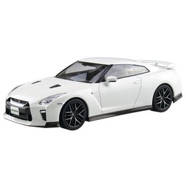 Aoshima Bunka Kyozai 1/32 The Snap Kit Series Nissan GT-R Brilliant White Pearl Color Coded Plastic Model 07-B