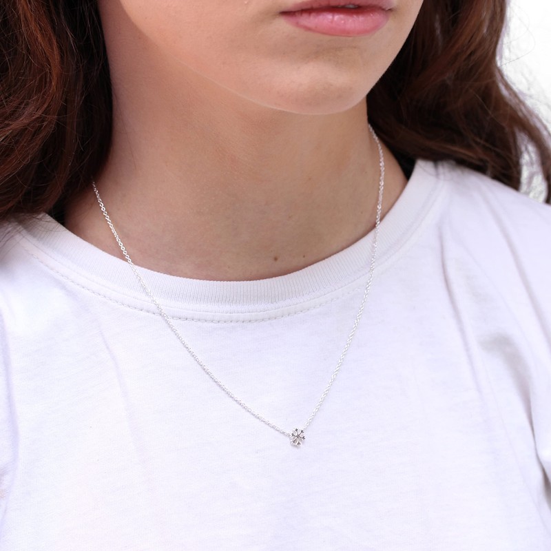 jewellerybox Sterling Silver 18 Inch Snowflake Necklace