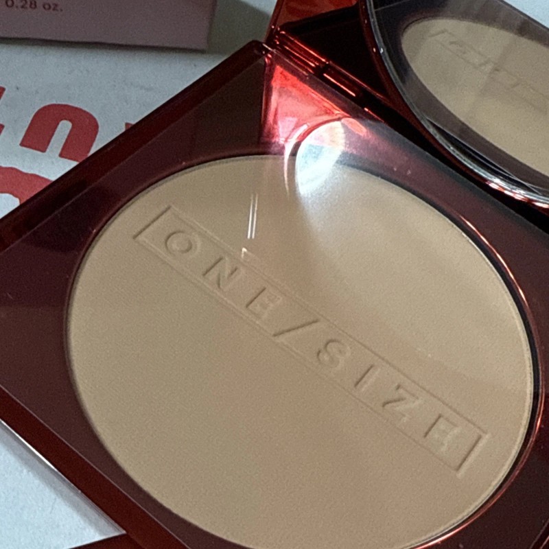 One/Size One Size Turn Up The Base Foundation Powder -