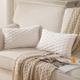 Mandioo Pack of 2 White Super Soft Plush Decorative Cushion Covers 12x20 inch 30x50 cm Wool Velvet Throw Pillow Covers cases Faux Fur fluffy Couch Sofa Bed Livingroom