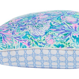 Lilly Pulitzer 18" Square Decorative Throw Pillows for Indoor and Outdoor, Throw Pillows for Bed or Couch, Outdoor Pillows for Patio Furniture, Soleil It On Me (Medium)