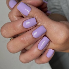 KQueenest Lila Press On Nails Mandel Eckig, Sarg Nägel zum Aufkleben Kurz, Glänzende Jelly-Gel Fake Nails Fingernägel zum aufkleben Ballerina, Einfarbig Acryl Kunstnägel für Frauen, 24 Stück