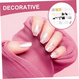 TEHAUX Nail Gems Rhinestone Charms for Women of Nail Art Accessories Flower Designs for Home Salon Use Elegant Decoration for Unique Style