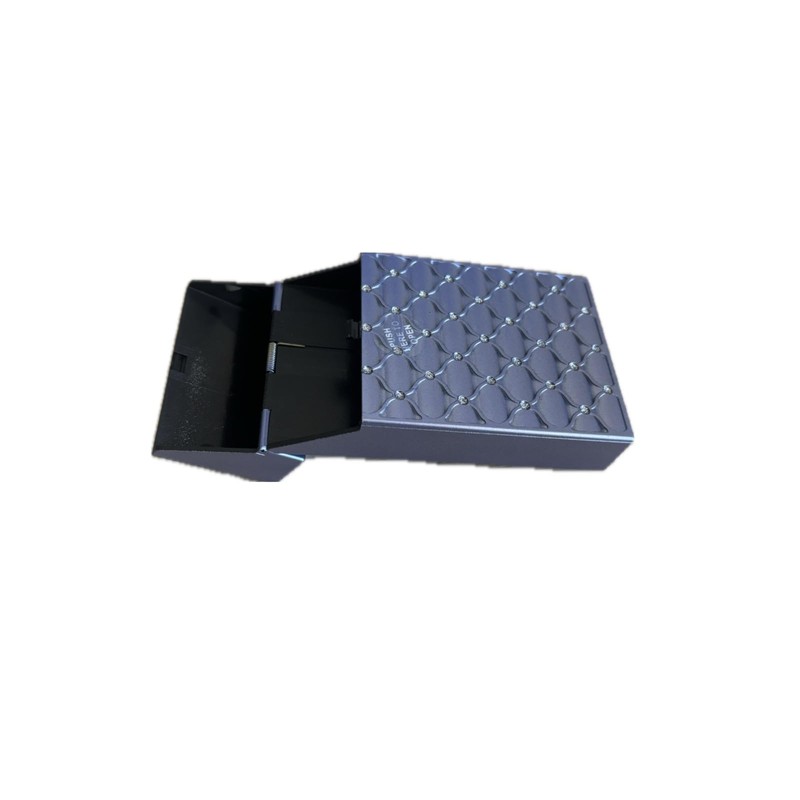 Elegantes Zigarettenetui, 108 x 60 x 18 mm, Kunststoff mit