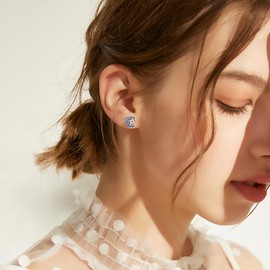 ONEFINITY Pentagram Earrings 925 Sterling Silver Celtic Pentagram Moon Stud Earrings Pentagram Jewellery for Women, Simulated Abalone