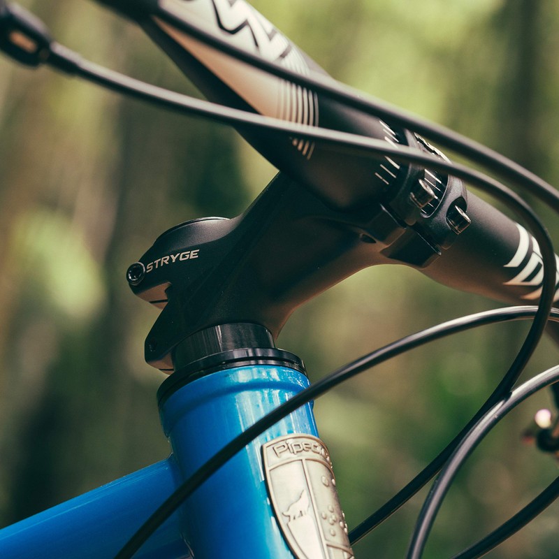 Funn Stryge Rise +7° Stem Handlebar, Red, 31.8 x 80