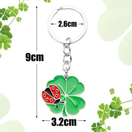 BOOMTOP Key Ring Lucky Charm Clover Ladybird Four Leaf Clover Lucky Clover Pendant Exam New Year's Eve New Year Christmas Gift Advent Calendar Filling, Green - 3.2 cm