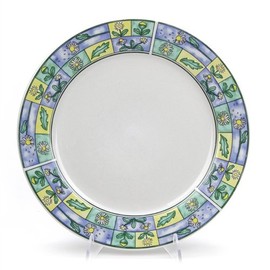 Daisy Field by Sakura, Stoneware Dinner Plate