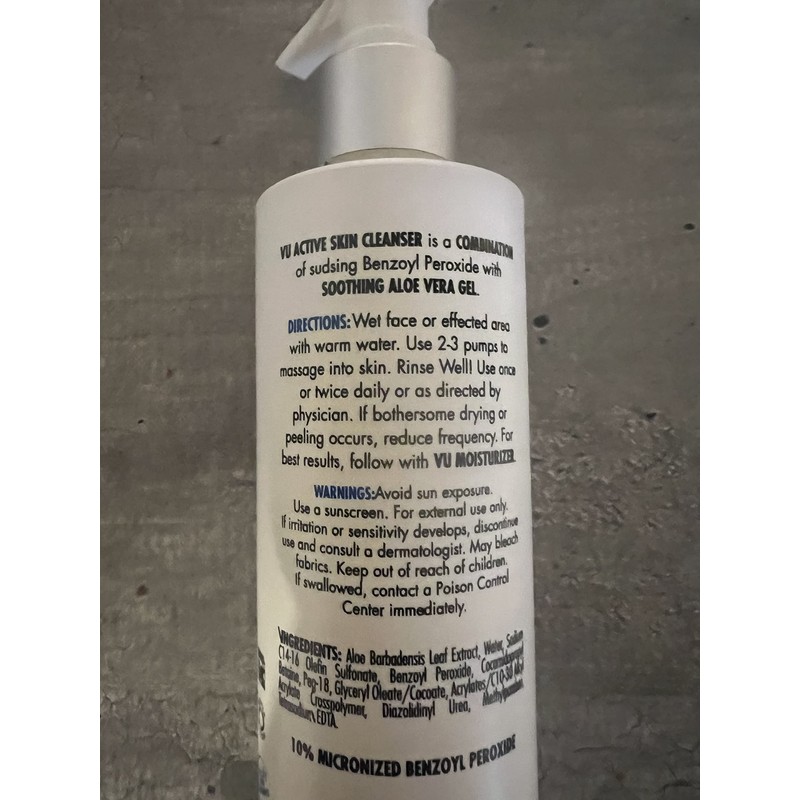 VU SKIN SYSTEM Active Skin Cleanser - Clears Skin of