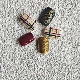 Christmas Press on Nails Short Square Fake Nails Red Green False Nails with Design Christmas Tree Glue on Nails Glossy Acrylic Nail Full Cover Gold Glitter Stick on Nails for Women Manicure 24Pcs