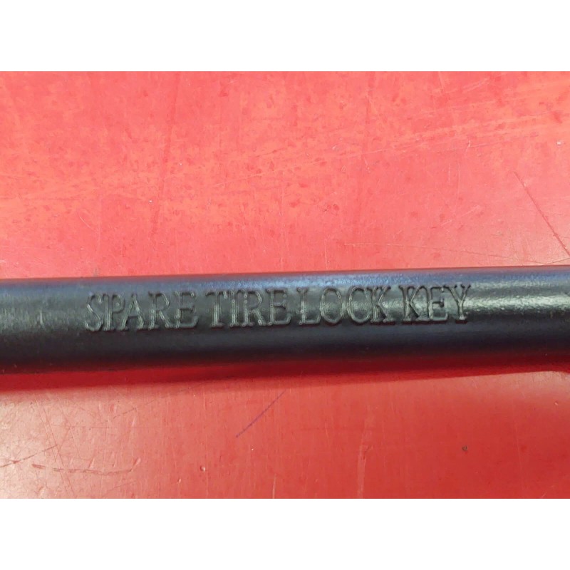 Ford OEM FORD RANGER MAZDA B-SERIES TRUCK SPARE TIRE LOCK