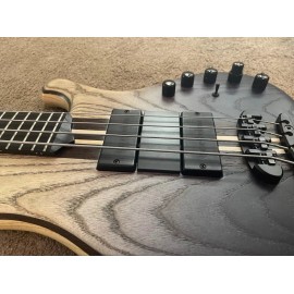 Mayones Viking 4 bass radiused ramp/thumbrest