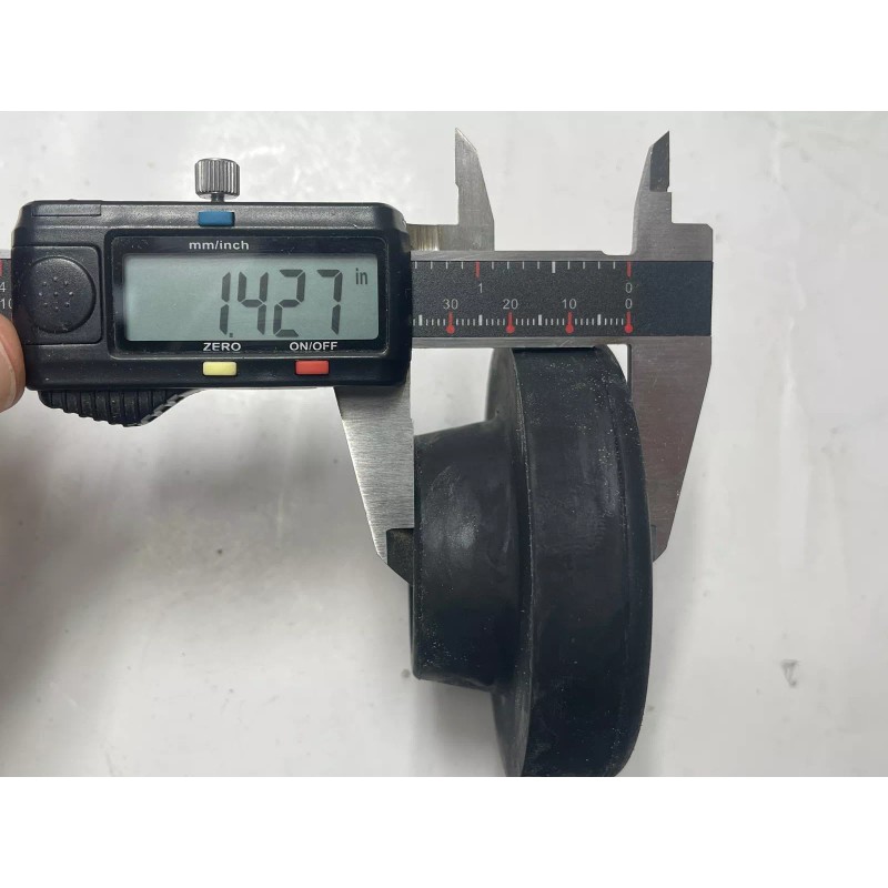 Mack 4x Pack OEM Mack 25167342 Polyurethane Rear Engine Motor