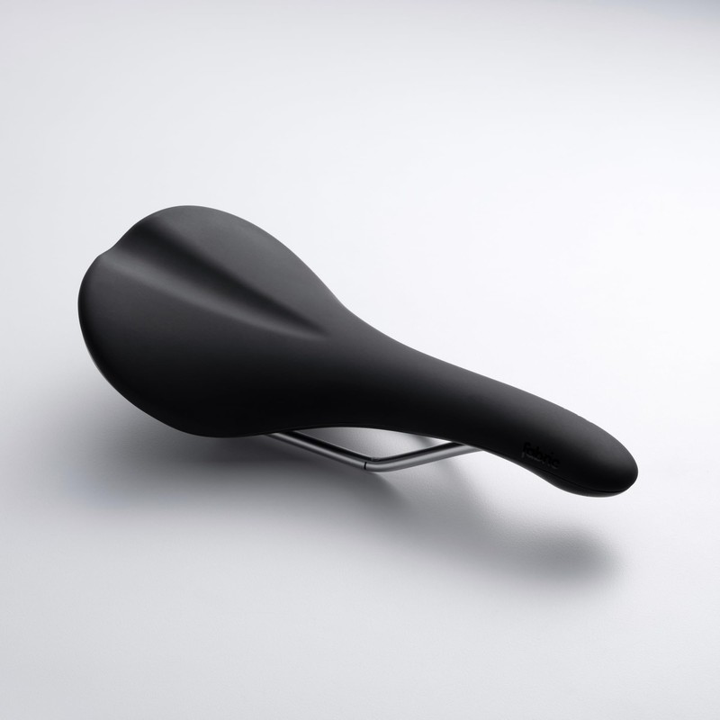 Fabric Scoop Elite Shallow Saddle – CroMo Rails – Natural