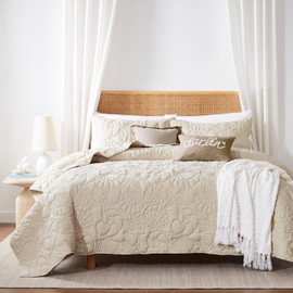 WDCOZY Coastal Beach Oversized King Size Quilt Bedding Sets, Beige California Cal King Nautical Tropical Ocean Bedspread, Scallop Seashell Lightweight Summer Soft Coverlet