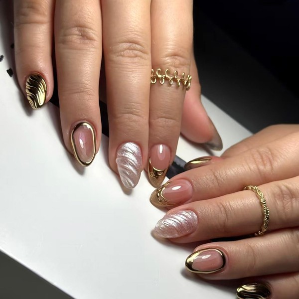 Short Oval Press on Nails Gold French Tip Fake Nails