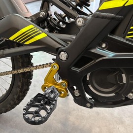 SMOTECC Surron Foot Peg Brackets, Electric Bike CNC Motorcycle FootPeg Pedal Bracket Compatible with Sur Ron Light Bee X/Sur Ron Light Bee S -Gold
