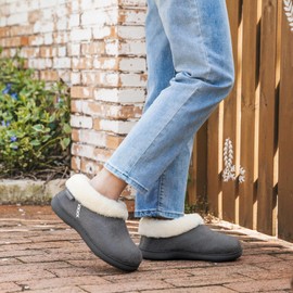 EverFoams Women's Micro Suede Cozy Memory Foam Winter Slippers with Fuzzy Faux Fur Collar and Indoor Outdoor Rubber Sole Dark Grey,7-8 US