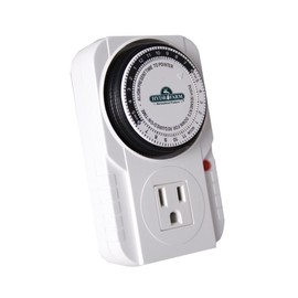 Hydrofarm Autopilot TM01015 Analog Grounded Timer, 1725W, 15A, 15 Minute On/Off, 24 Hour15 Grounded Timer, 15 Amp, 1725 Watt, Black and White