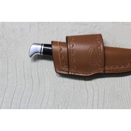 CARL THOMAS LEATHERS Crossdraw knife sheath. quality leather quality stitching. fix blade Nylon stitching. made to fit a buck 103. Knife holder.