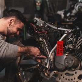 30pcs 6.6x3.1 inch Out of Service Tags with 15.7inch Tag Wires, Red Plastic Double-Printed Maintenance Repair Tags for Office, Warehouse, Construction, Business Supplies