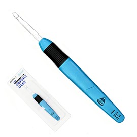 Yarniss Lighted Crochet Hook 5.5mm,Glow in the Dark with Battery