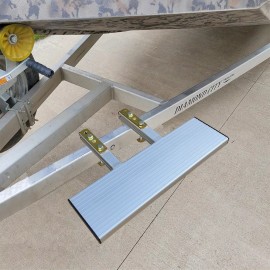 Brocraft Heavy Duty Aluminum Boat Trailer Steps 6" x 20" / Boat Trailer Steps
