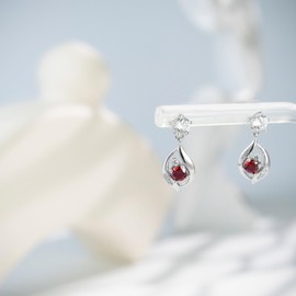 Free bird Garnet Earrings, Women's, Hypoallergenic Earrings, 925 Silver, Zirconia, Birthstone, Popular, Jewelry, Swaying "Free Leaves", Fashionable Accessories, Birthday Day, Graduation Ceremony