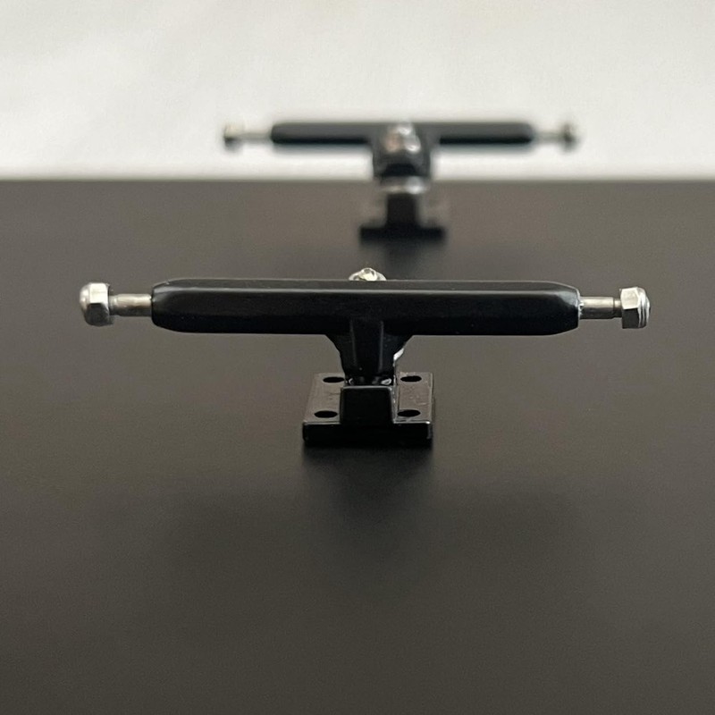 NOAHWOOD Pro Fingerboard 36mm Six Truck (36mm Black)