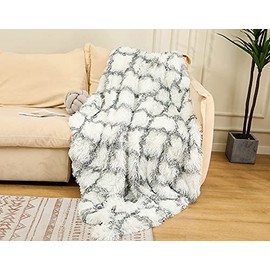 USTIDE Luxury Checkered Blanket, Super Soft Faux Fur Throw Blanket for Couch Fuzzy Plush Cozy Boys Girls Blanket Decorative Warm Blankets for Sofa Bed Living Room Bedroom(Grey/White,51"x63")