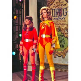 1976’s ELECTRA WOMAN & DYNA GIRL High Quality Metal Magnet 2.7 x 4 inches 8333