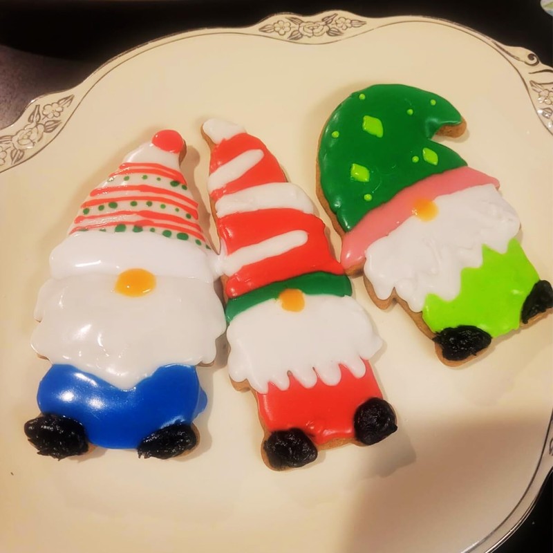 LUBTOSMN Gnome Cookie Cutter Set-5.3" 4.5" 4.3"-3-Pieces-Holiday Cookie Cutters Fondant
